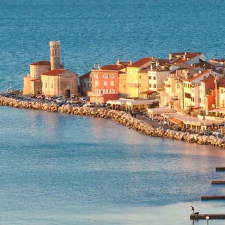 Klan Klara House Апартаменты