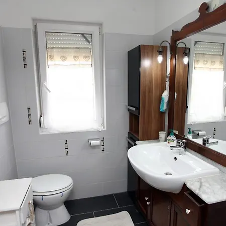 Klan Klara House Апартаменты *