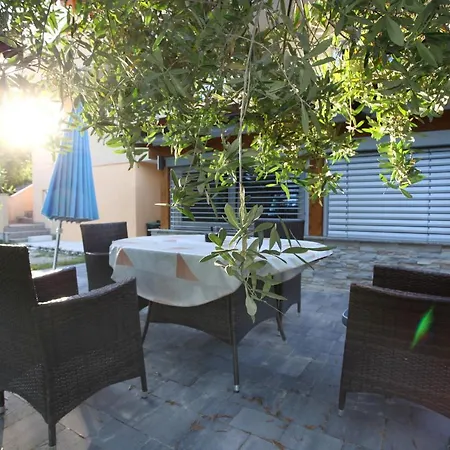 Апартаменты Klan Klara House