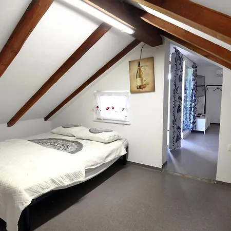 Klan Klara House Πορτορόζ