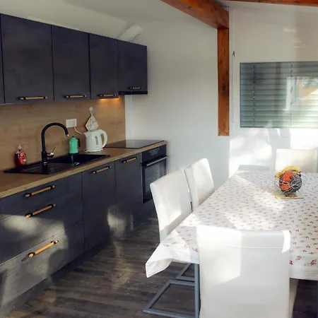 Klan Klara House Appartamento *