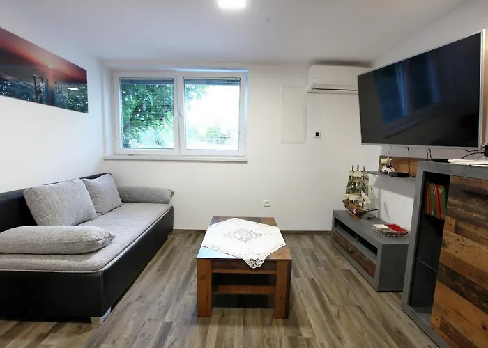 Διαμέρισμα Klan Klara House *